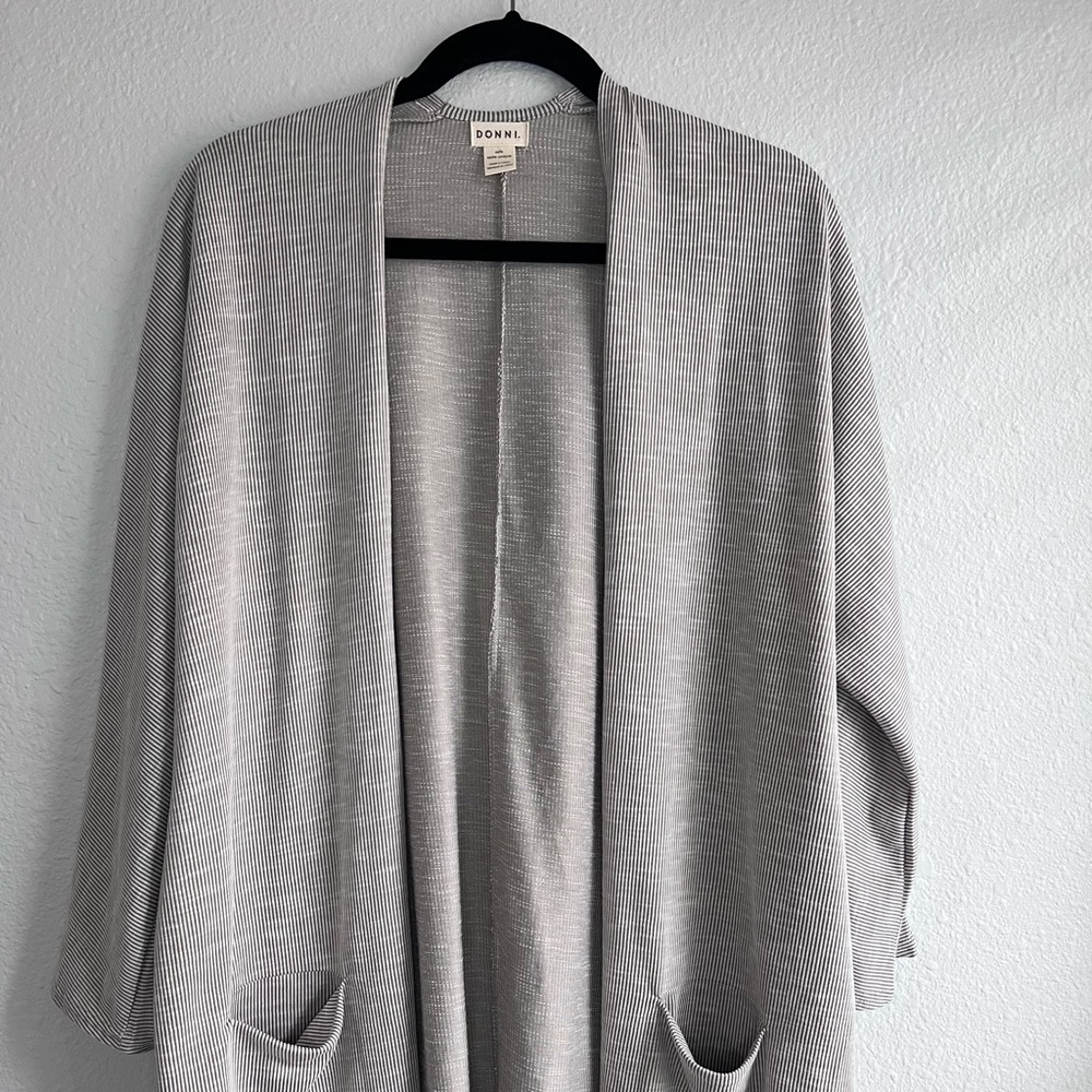 DONNI. Open front Gray Sweater Coat Size Unique - Picture 10 of 10